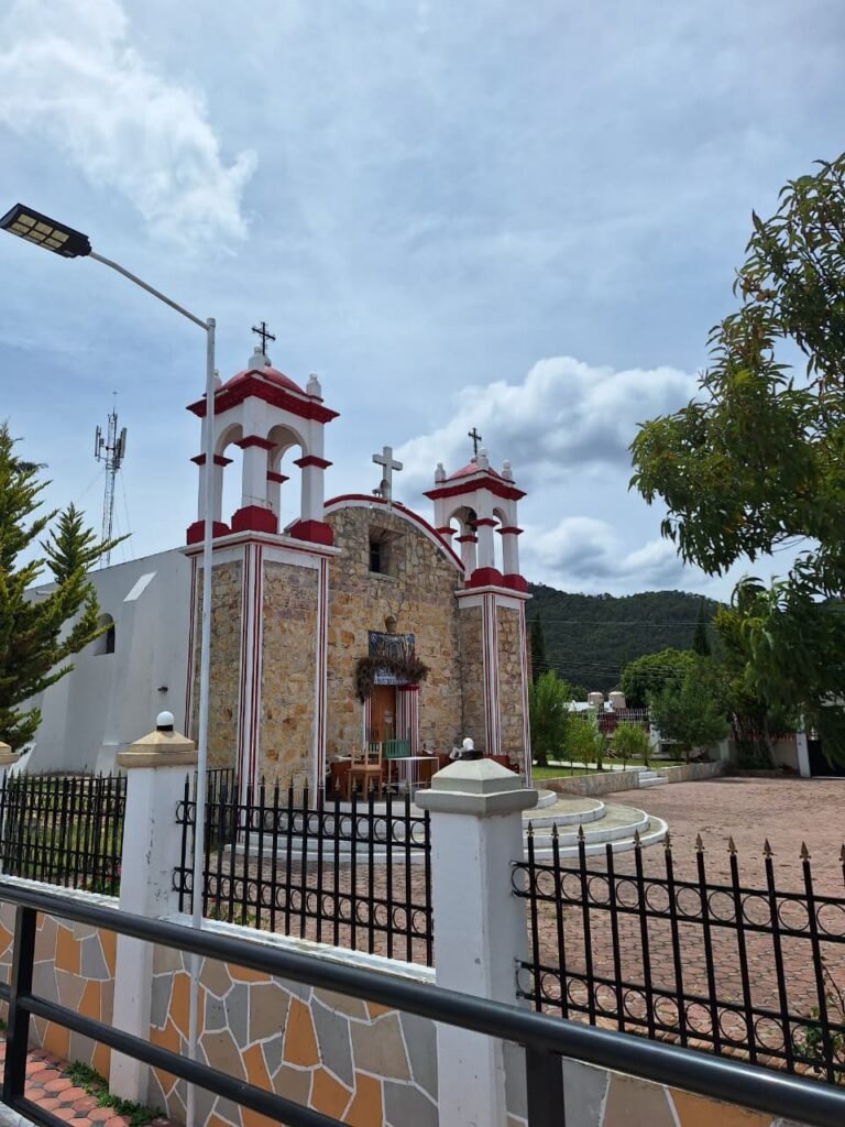 Templo de Santa Cruz Nundaco